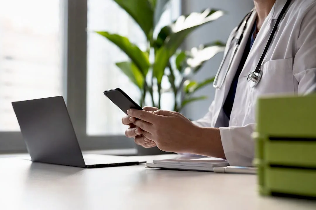 Is HIPAA-Compliant Texting Possible for Your Practice?